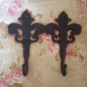 Fleur De lis wall hanger